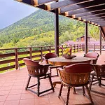 Chalet Aselinos Forest Estate