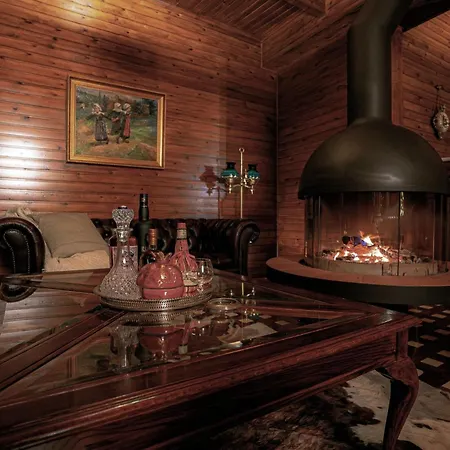 Aselinos Forest Estate *