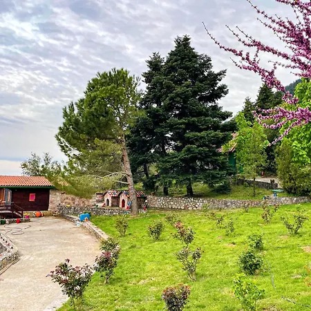 木屋 Aselinos Forest Estate 阿姆菲萨