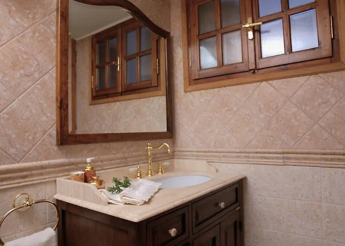 Aselinos Forest Estate *